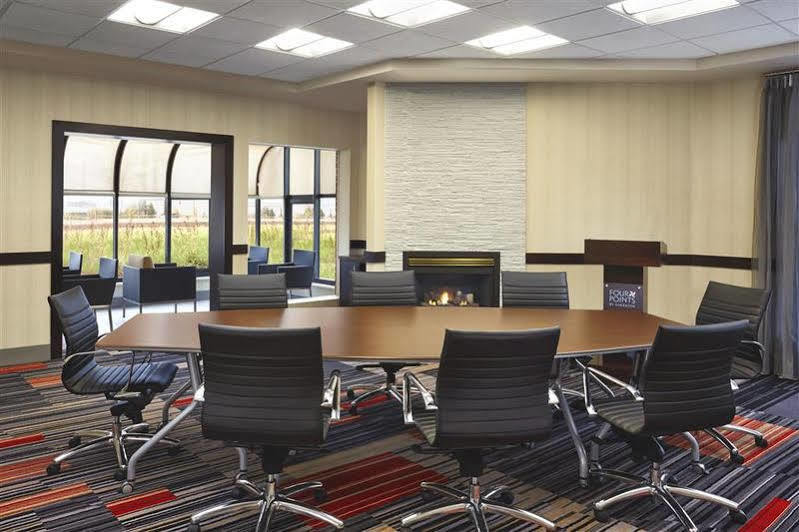 Four Points By Sheraton Kitchener-Ватерлоо Экстерьер фото
